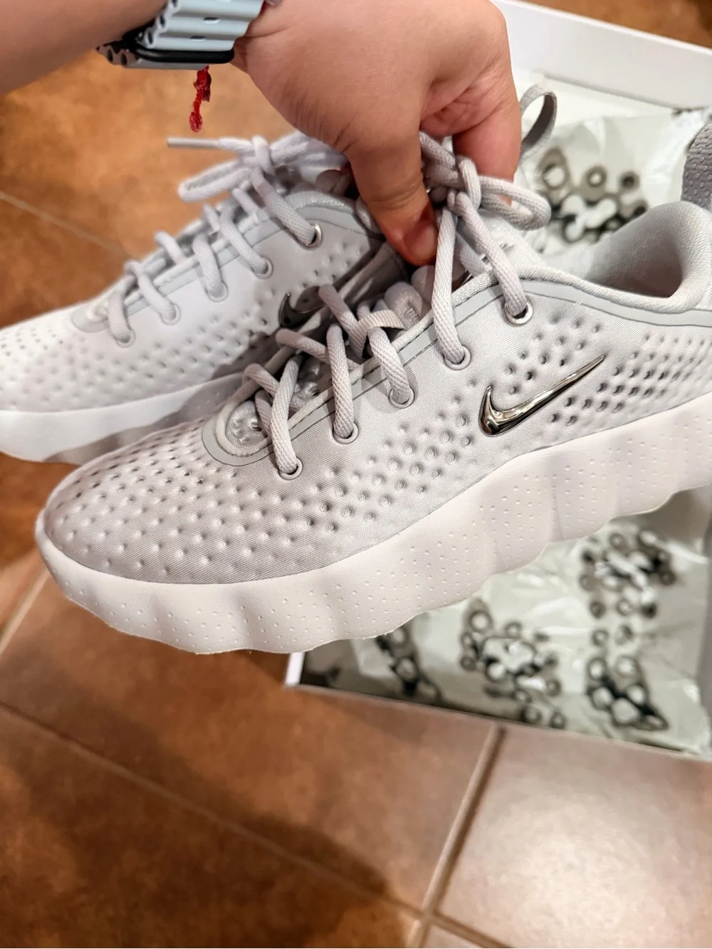 Nike Mind 02 Sneakers